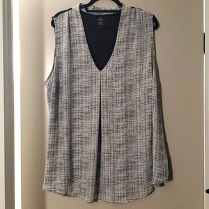 Great modern blouse!